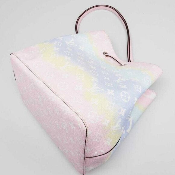 Louis Vuitton Pastel Monogram Giant Canvas Escale NeoNoe Bag - Picture 3 of 12